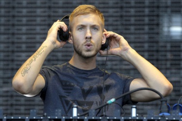 Calvin Harris feat Rihanna - This Is What You Came For Calvin Harris feat Rihanna - This Is What You Came For