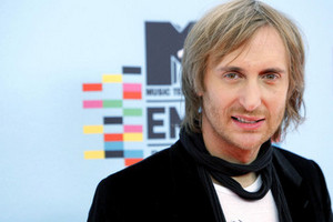 David Guetta feat Sam Martin - Dangerous David Guetta feat Sam Martin - Dangerous