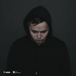 IVAN VALEEV - Молодой IVAN VALEEV - Молодой