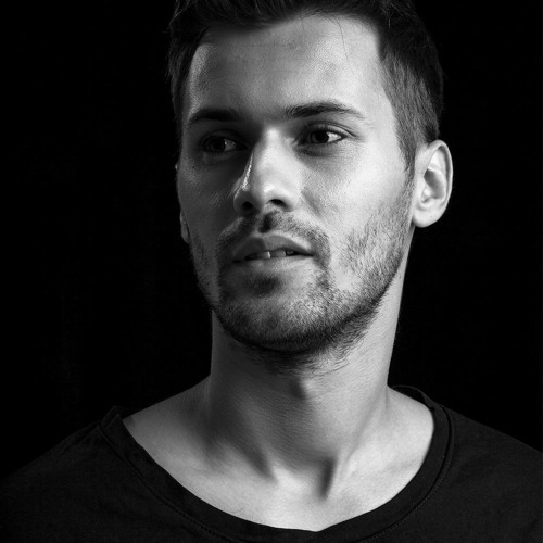 Paul Damixie - Lonely (feat. Zadi) Paul Damixie - Lonely (feat. Zadi)