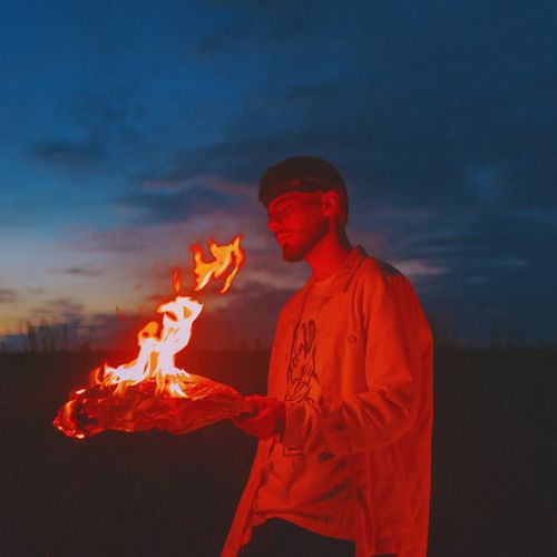 Azzi - Космонавтом Azzi - Космонавтом