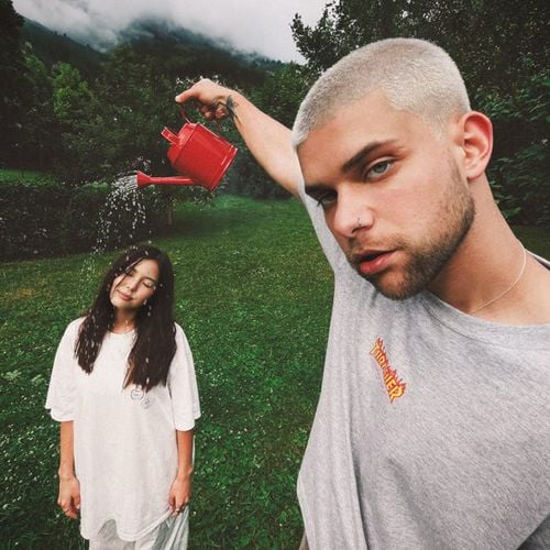 Amchi - Капли (feat. Liili) Amchi - Капли (feat. Liili)