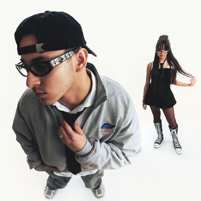 SAINTY & Настя Князева - Мало