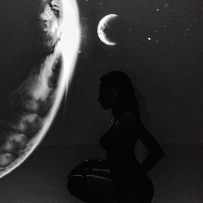 Даша Боровик & q-wing & lykan - На луне