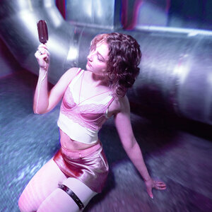 kate mobile, Zelye - стайл